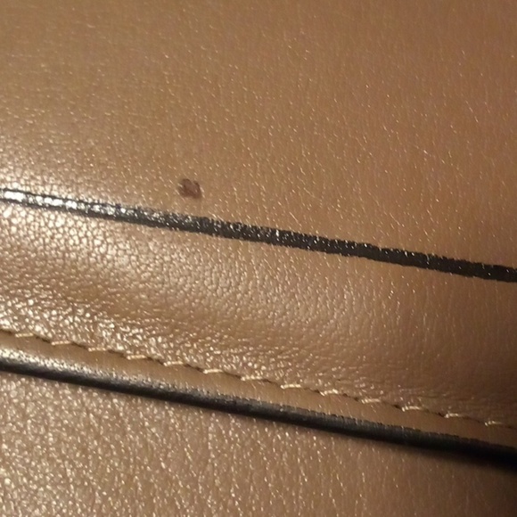 John Weitz LT Brown Checkbook Wallet - Picture 3 of 16